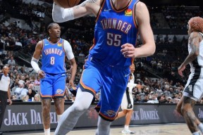 赛地聚焦：全明星赛今晚热度飙升；俄克拉荷马雷霆内部沟通；更衣室稳定；球队文化再被提及的简单介绍