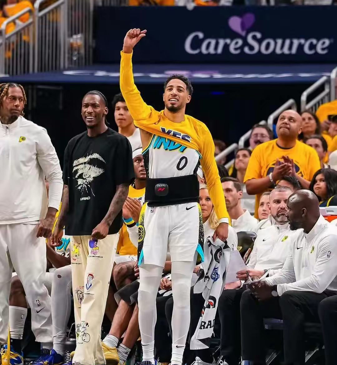 皇家马德里迎NBA季后赛关键赛，国际比赛日队长鼓劲，赛场秩序良好，团队化学反应显著的简单介绍